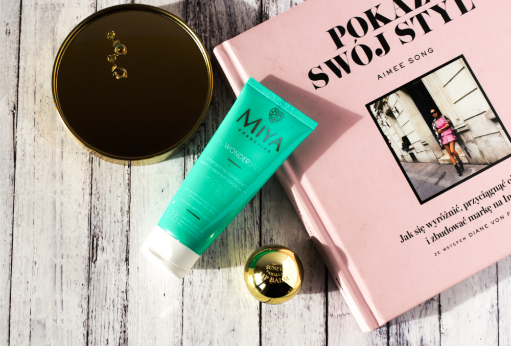 mywonderbalm-miya-im-coconuts